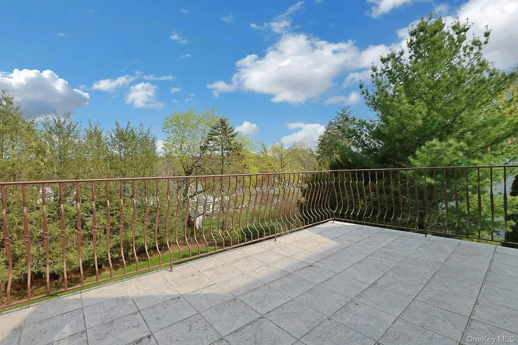 23 Forbes Boulevard Eastchester NY 10709