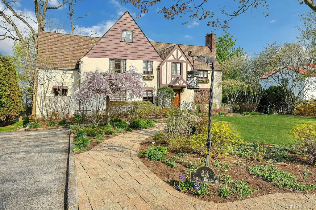 23 Forbes Boulevard Eastchester NY 10709