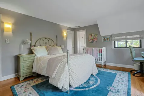 23 Forbes Boulevard Eastchester NY 10709