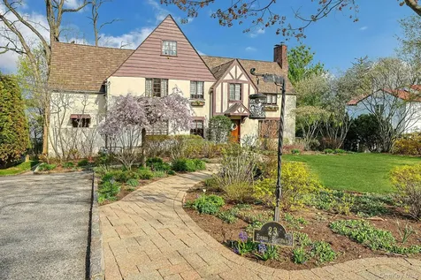 23 Forbes Boulevard Eastchester NY 10709