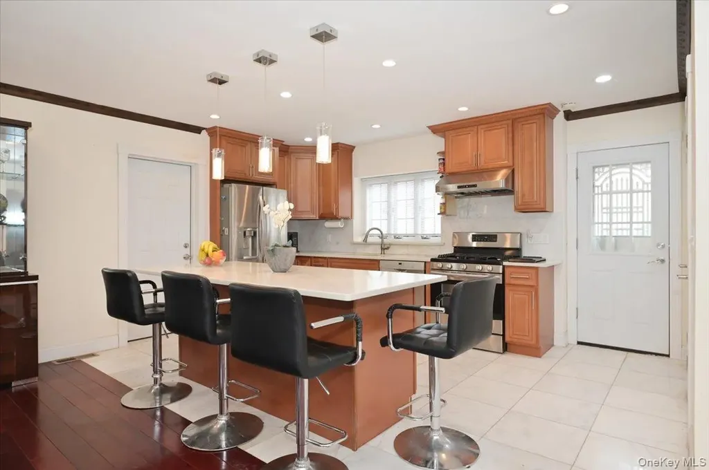 4219 219th Street Bayside NY 11361