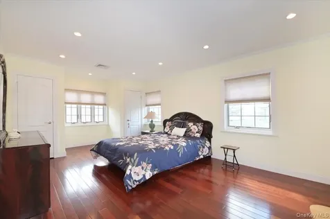 4219 219th Street Bayside NY 11361