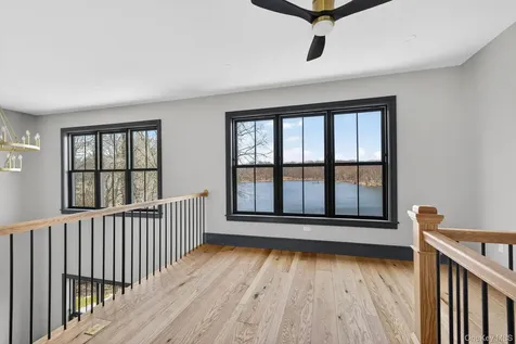 22 Icehouse Drive Saugerties NY 12477