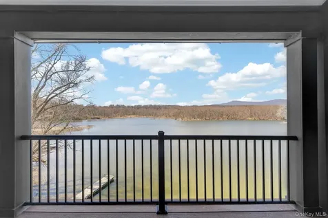 22 Icehouse Drive Saugerties NY 12477