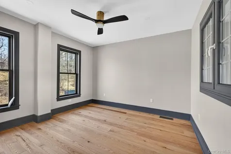 22 Icehouse Drive Saugerties NY 12477