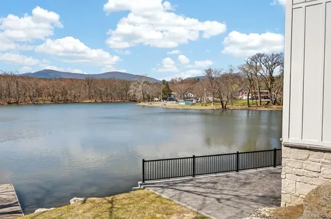 22 Icehouse Drive Saugerties NY 12477