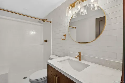 22 Icehouse Drive Saugerties NY 12477