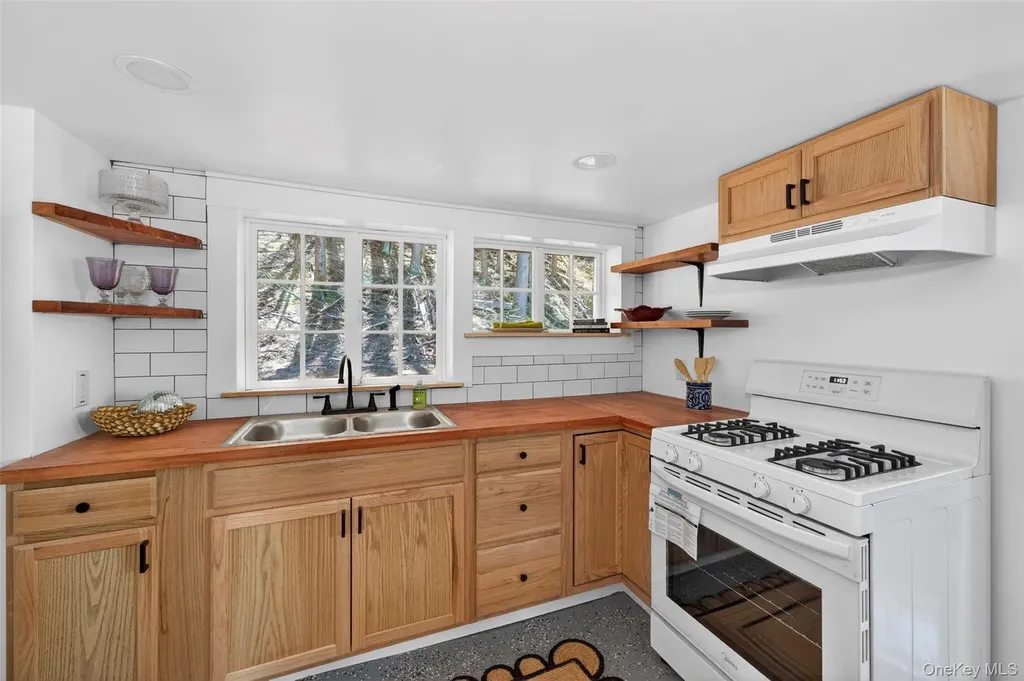 36 Highland Lake Road Eldred NY 12732