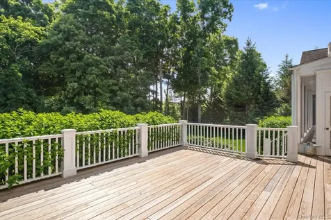 32 The Crossing Purchase NY 10577