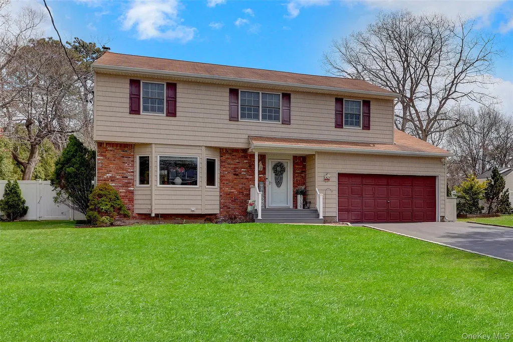 255 Blake Avenue Bohemia NY 11716