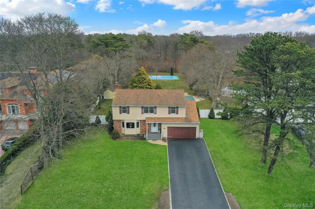 255 Blake Avenue Bohemia NY 11716