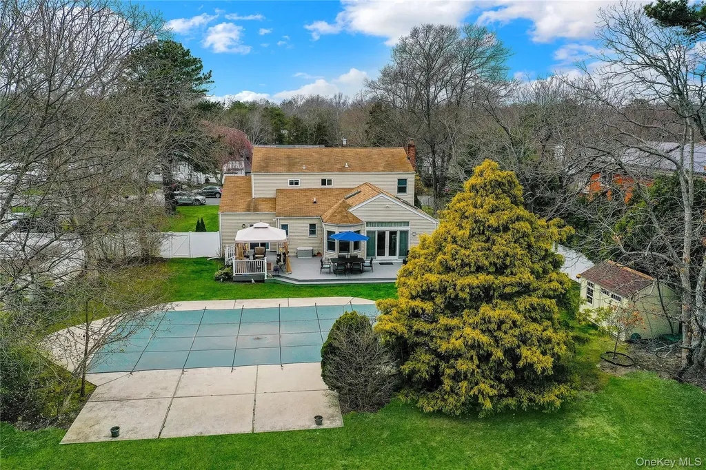 255 Blake Avenue Bohemia NY 11716