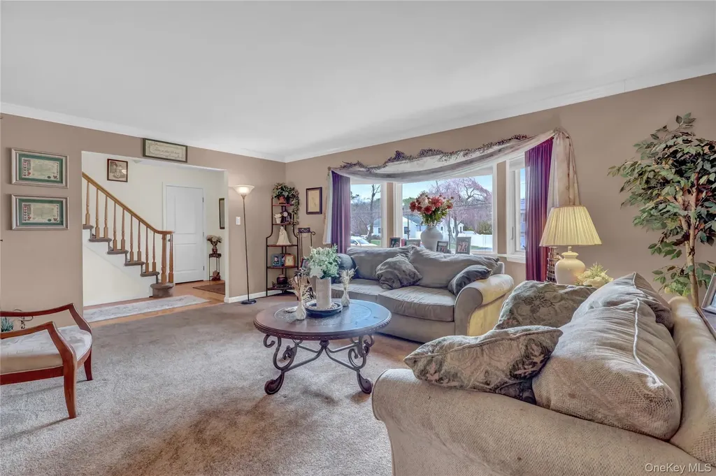255 Blake Avenue Bohemia NY 11716