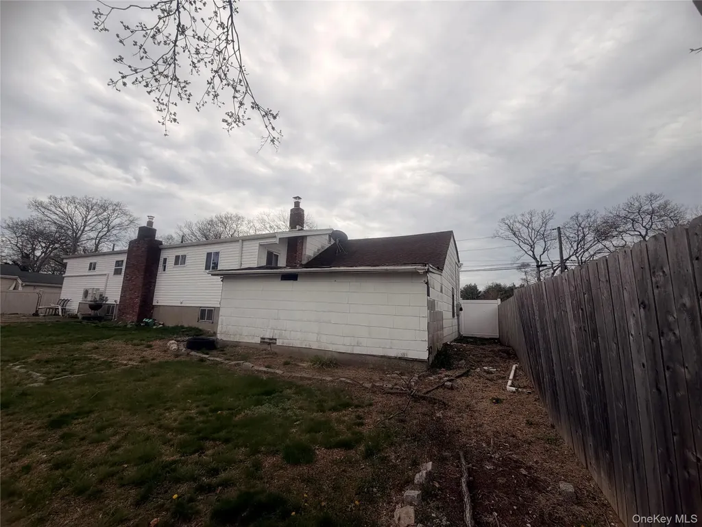 99 Brooklyn Avenue West Babylon NY 11704