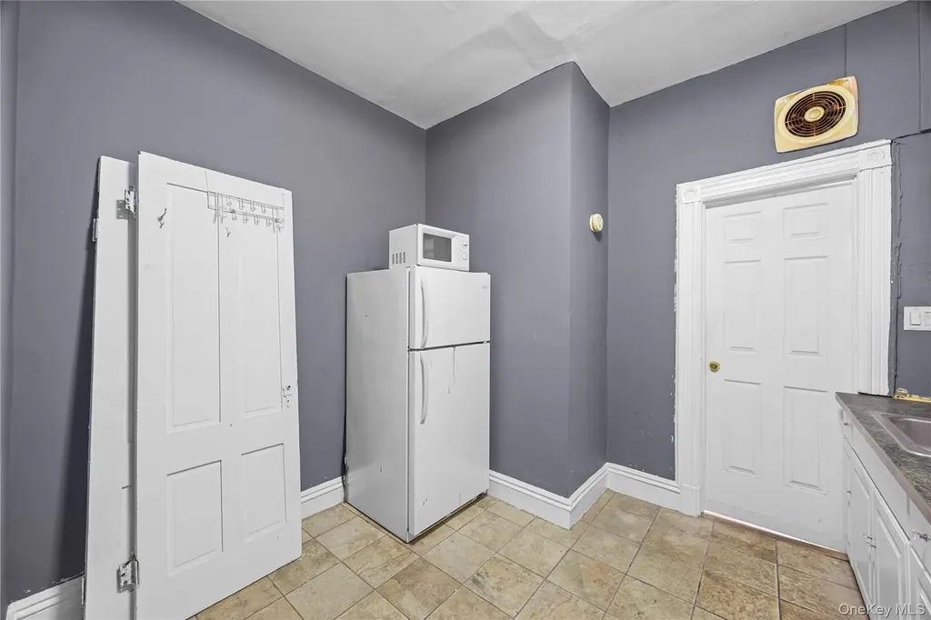 487 Hancock Street Brooklyn NY 11233