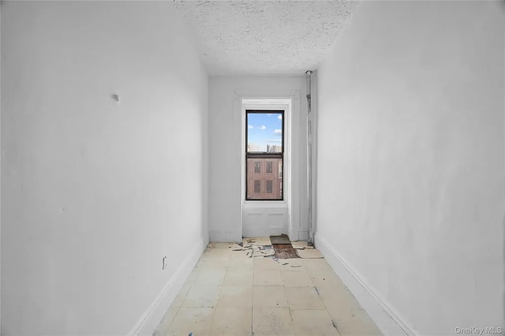 487 Hancock Street Brooklyn NY 11233