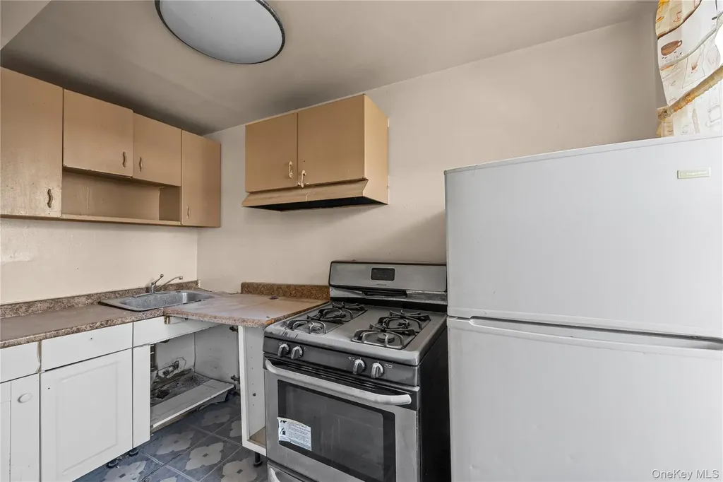 487 Hancock Street Brooklyn NY 11233