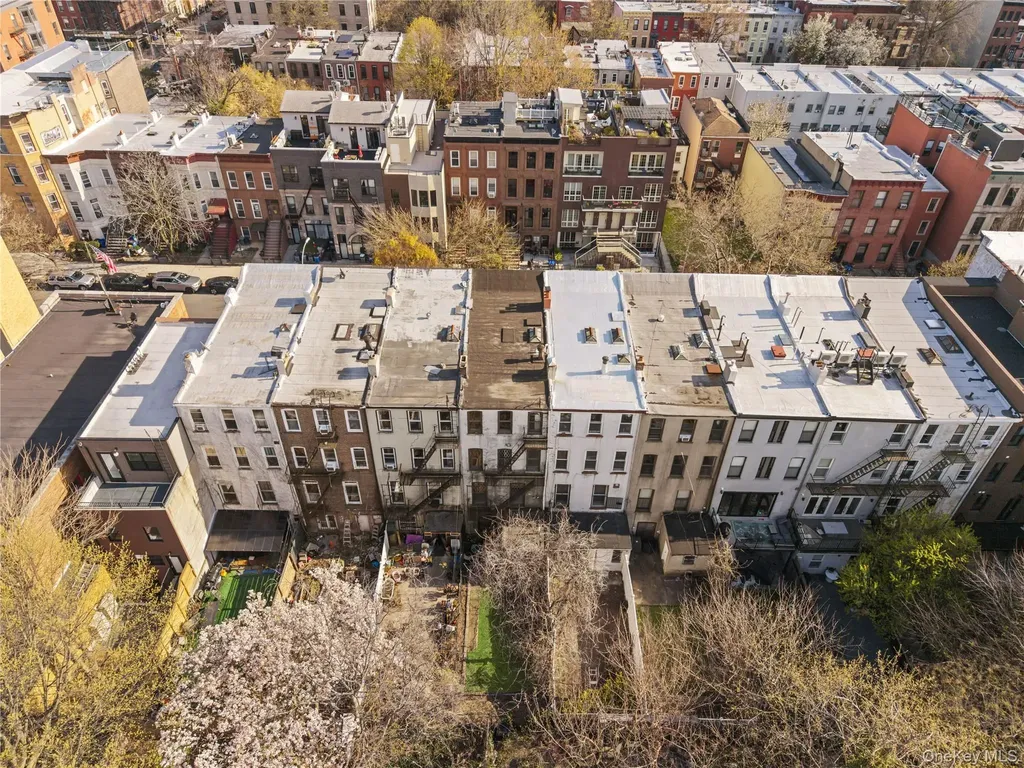 487 Hancock Street Brooklyn NY 11233