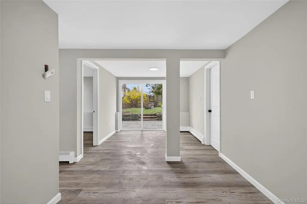 15 Lindsay Street Huntington NY 11743