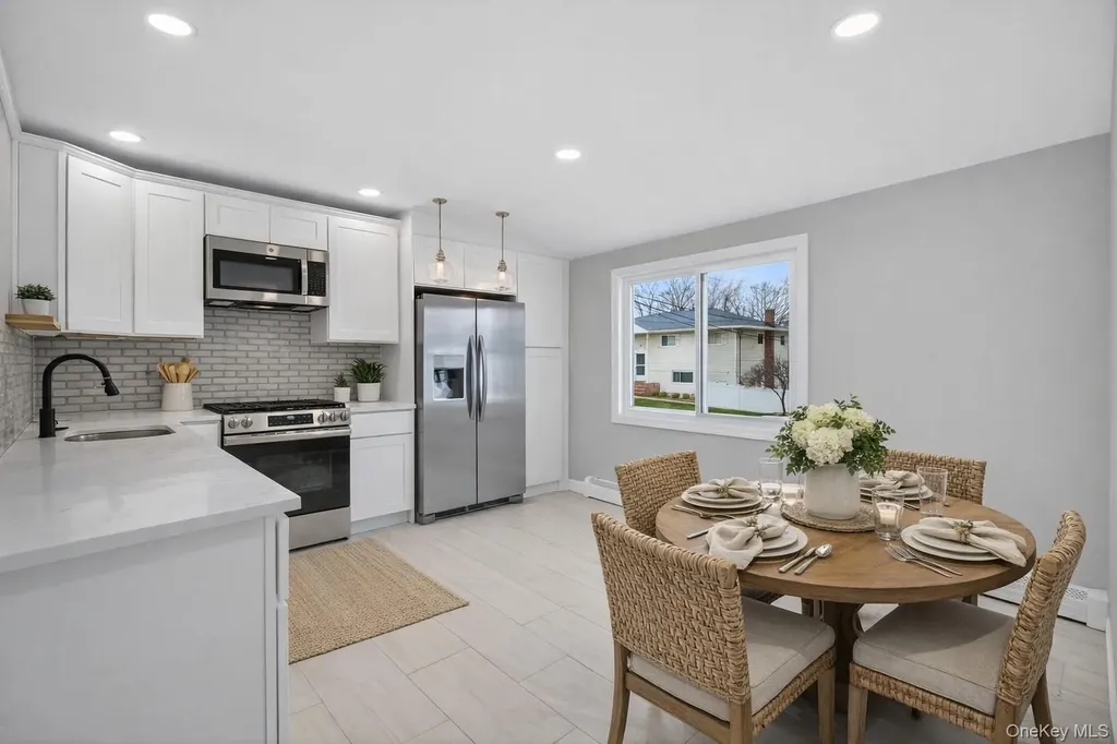15 Lindsay Street Huntington NY 11743