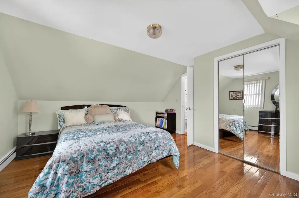 112 Wentworth Avenue Albertson NY 11507