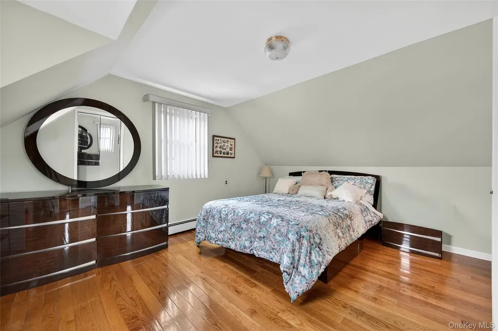 112 Wentworth Avenue Albertson NY 11507