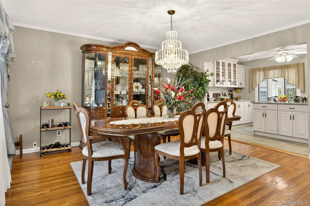 112 Wentworth Avenue Albertson NY 11507