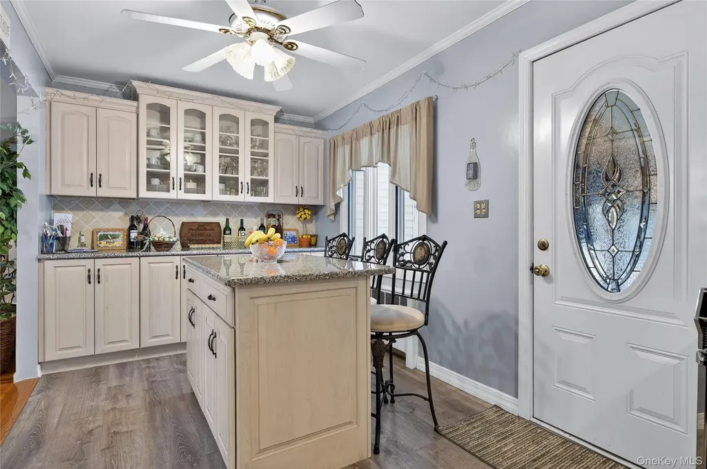 112 Wentworth Avenue Albertson NY 11507