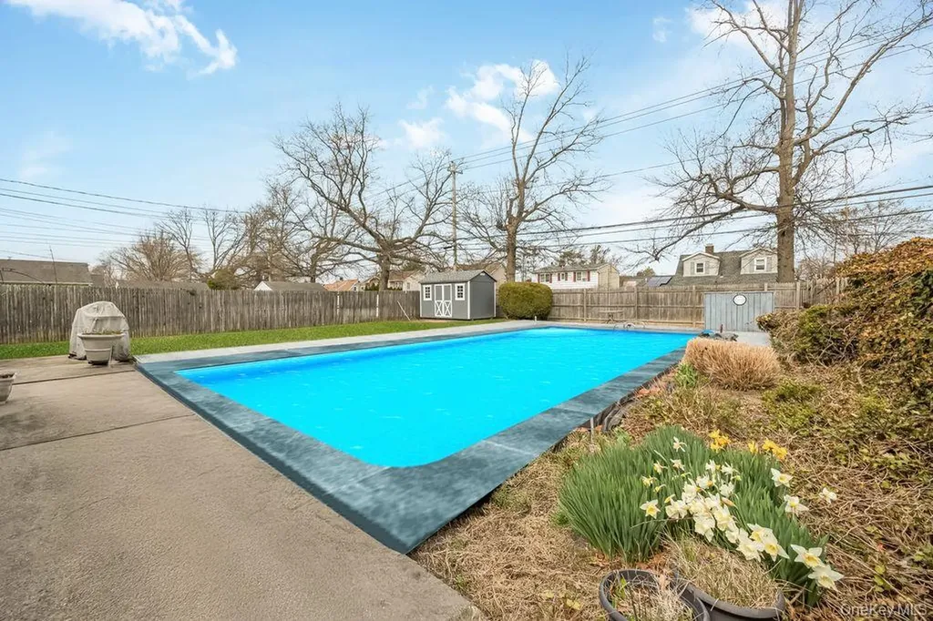 95 Elm Drive N Levittown NY 11756
