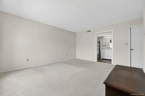 958 Heritage Hills Somers NY 10589