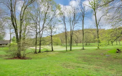 958 Heritage Hills Somers NY 10589