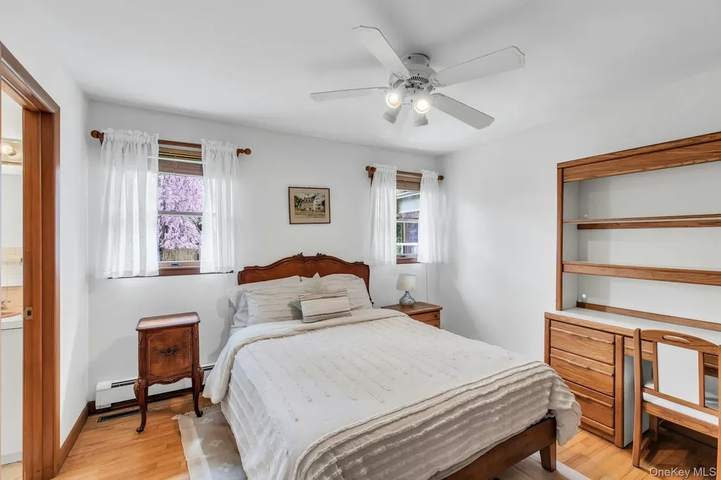 8 Adelphi Street Islip NY 11751