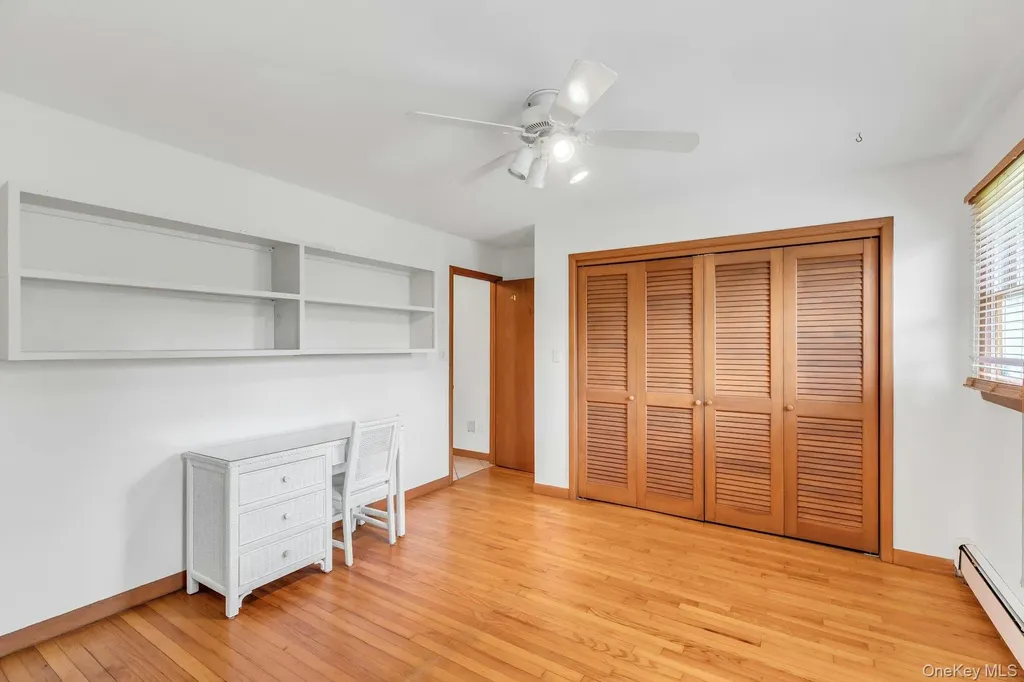 8 Adelphi Street Islip NY 11751