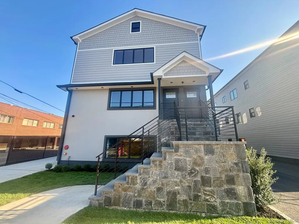 159 Harrison Avenue Mineola NY 11501