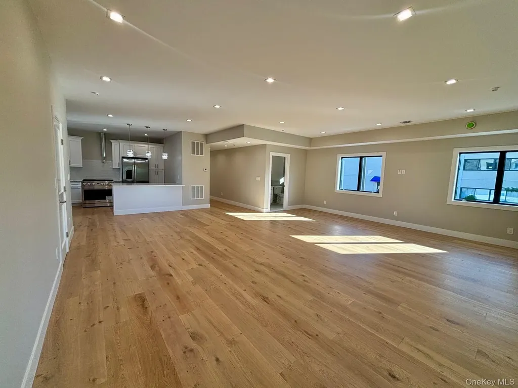 159 Harrison Avenue Mineola NY 11501