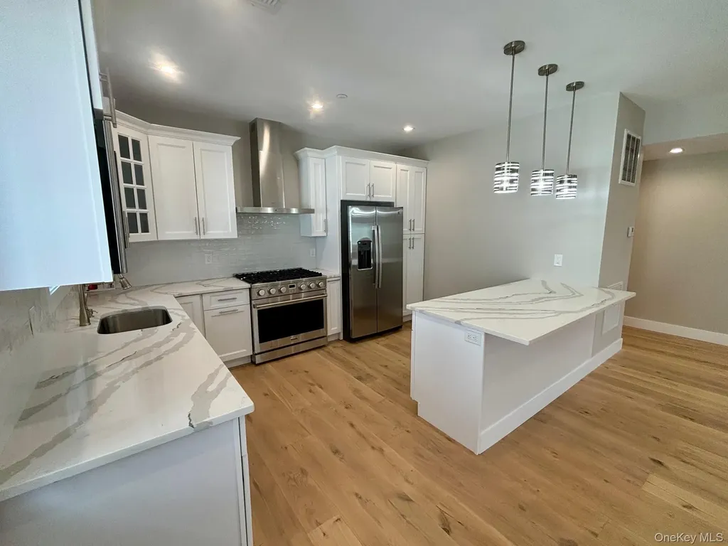 159 Harrison Avenue Mineola NY 11501
