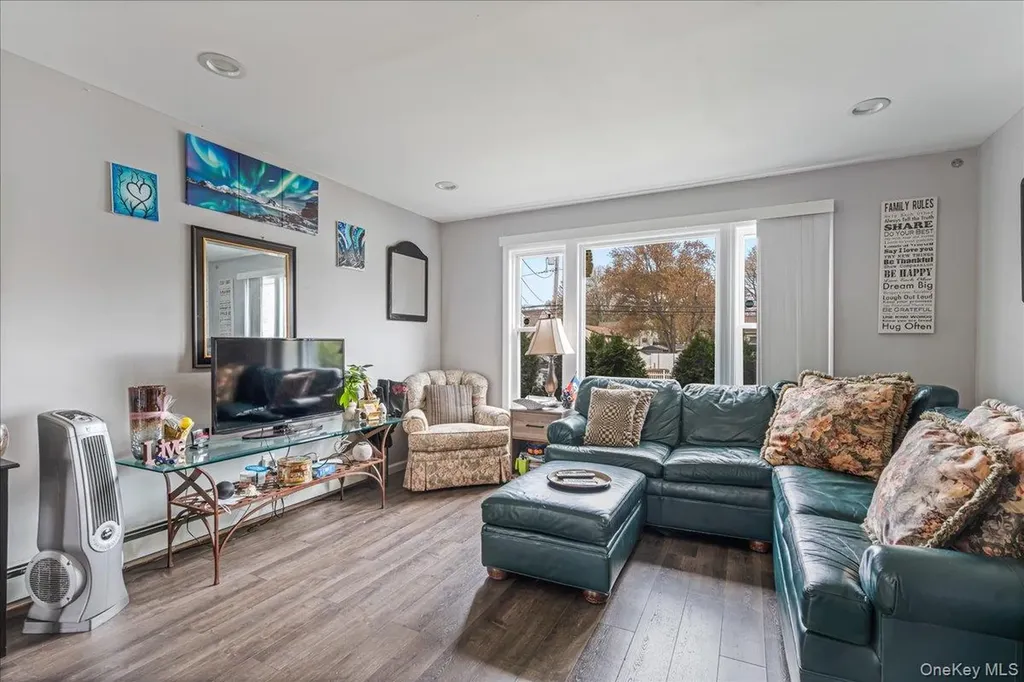 144 Washington Avenue Wheatley Heights NY 11798