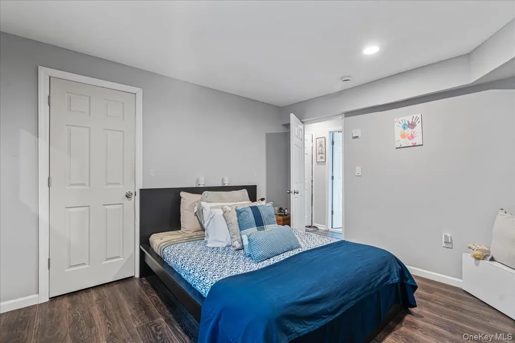 144 Washington Avenue Wheatley Heights NY 11798