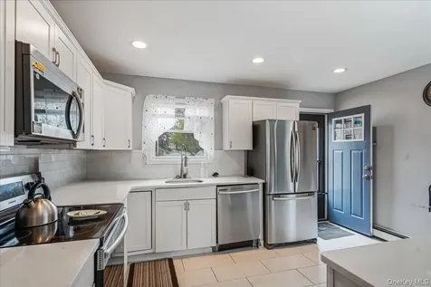 144 Washington Avenue Wheatley Heights NY 11798