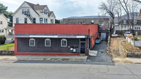3 Chestnut Street Suffern NY 10901