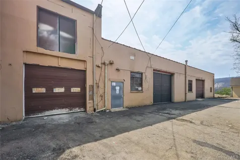 3 Chestnut Street Suffern NY 10901