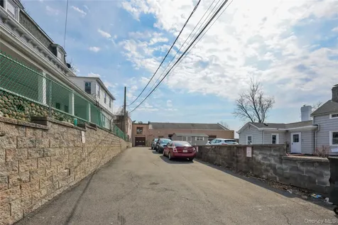 3 Chestnut Street Suffern NY 10901