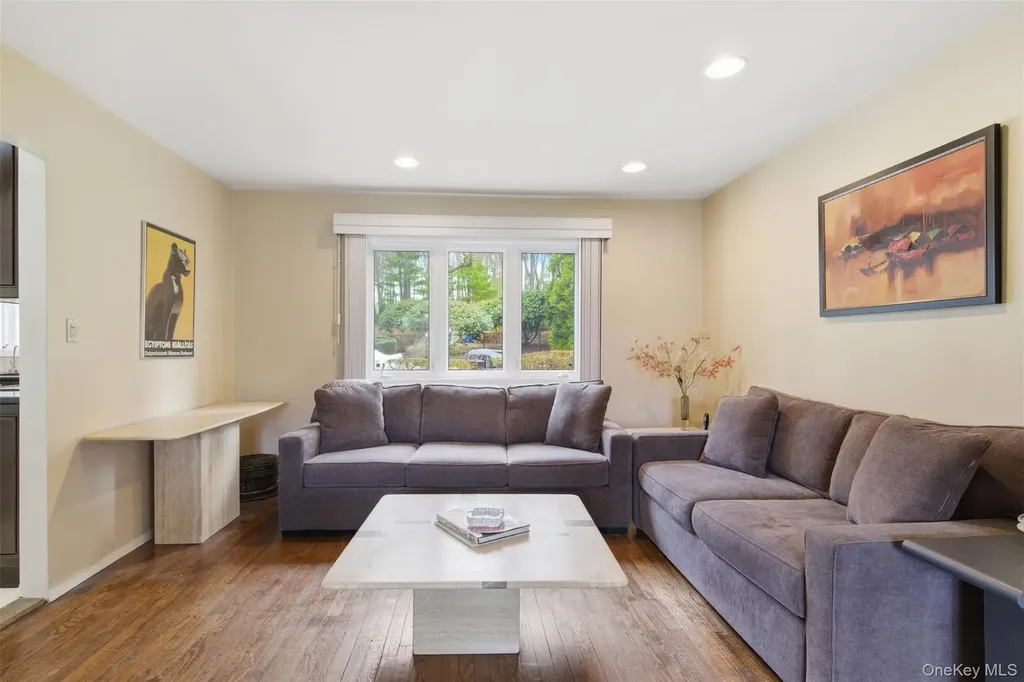 7 Seward Drive Dix Hills NY 11746