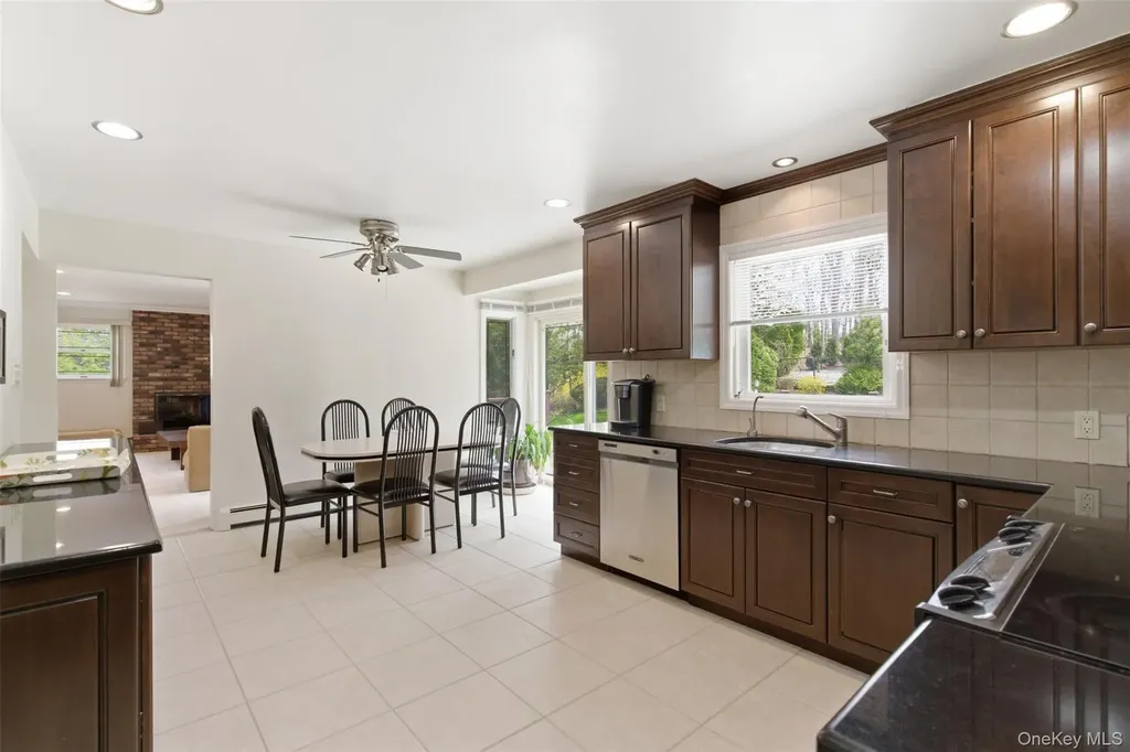 7 Seward Drive Dix Hills NY 11746