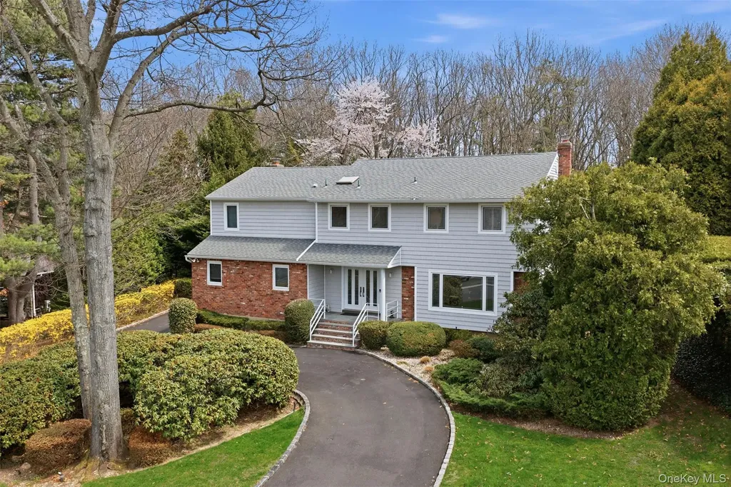 7 Seward Drive Dix Hills NY 11746