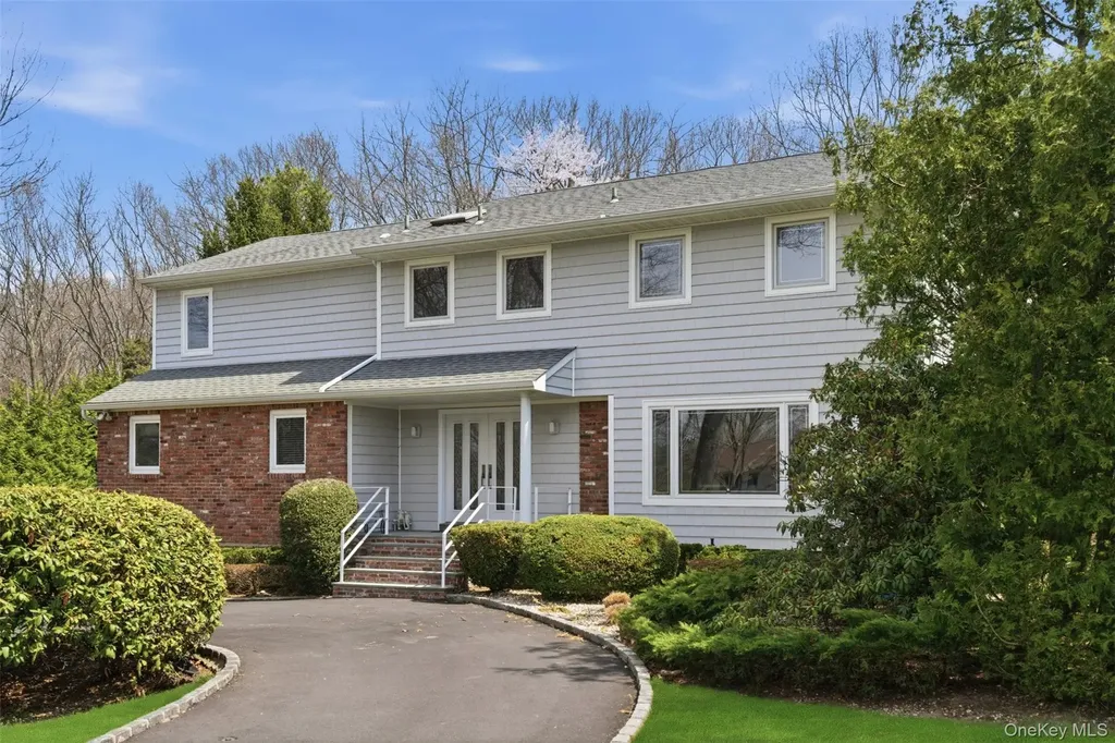 7 Seward Drive Dix Hills NY 11746