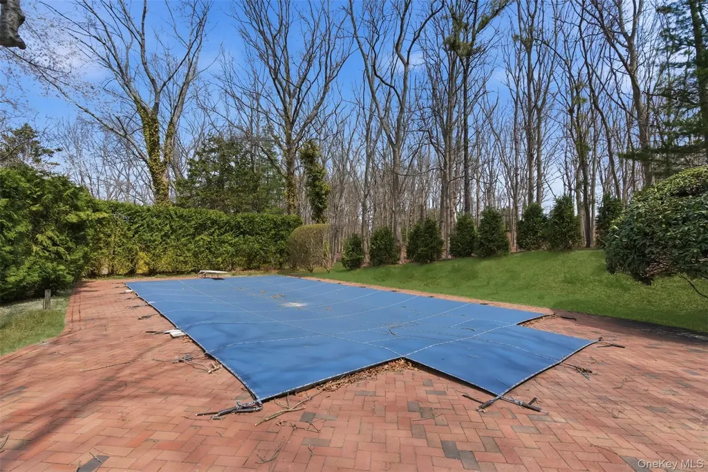 7 Seward Drive Dix Hills NY 11746