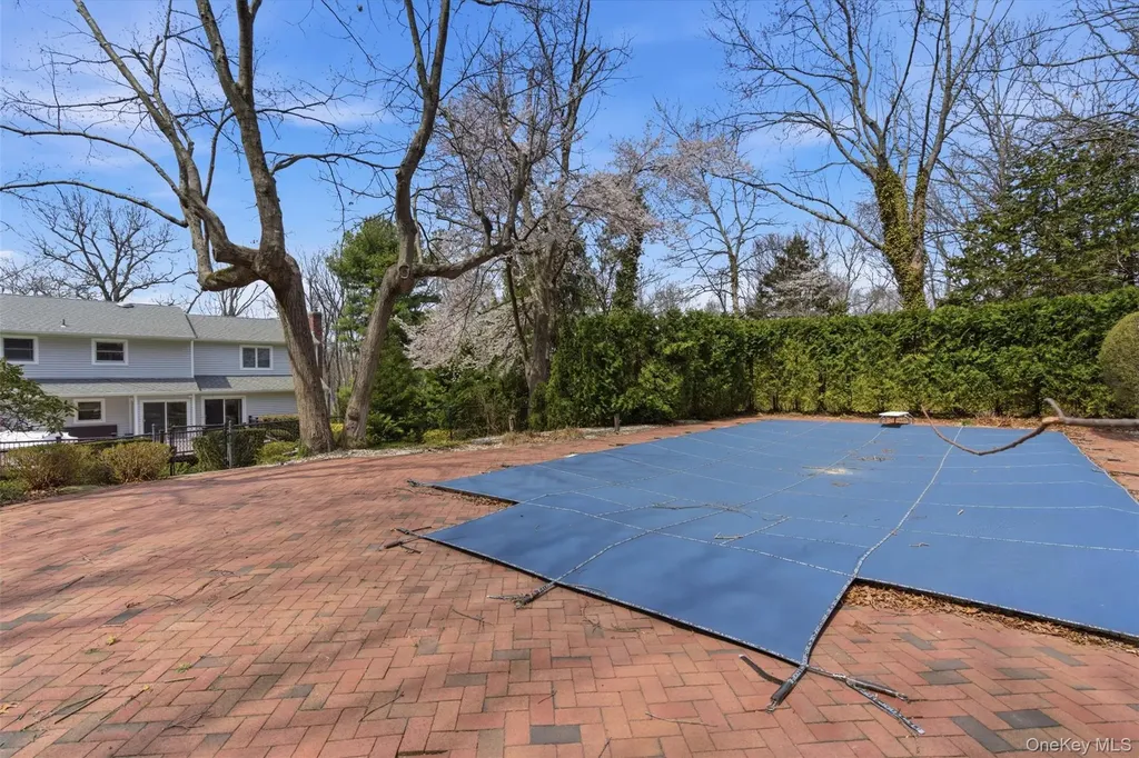 7 Seward Drive Dix Hills NY 11746