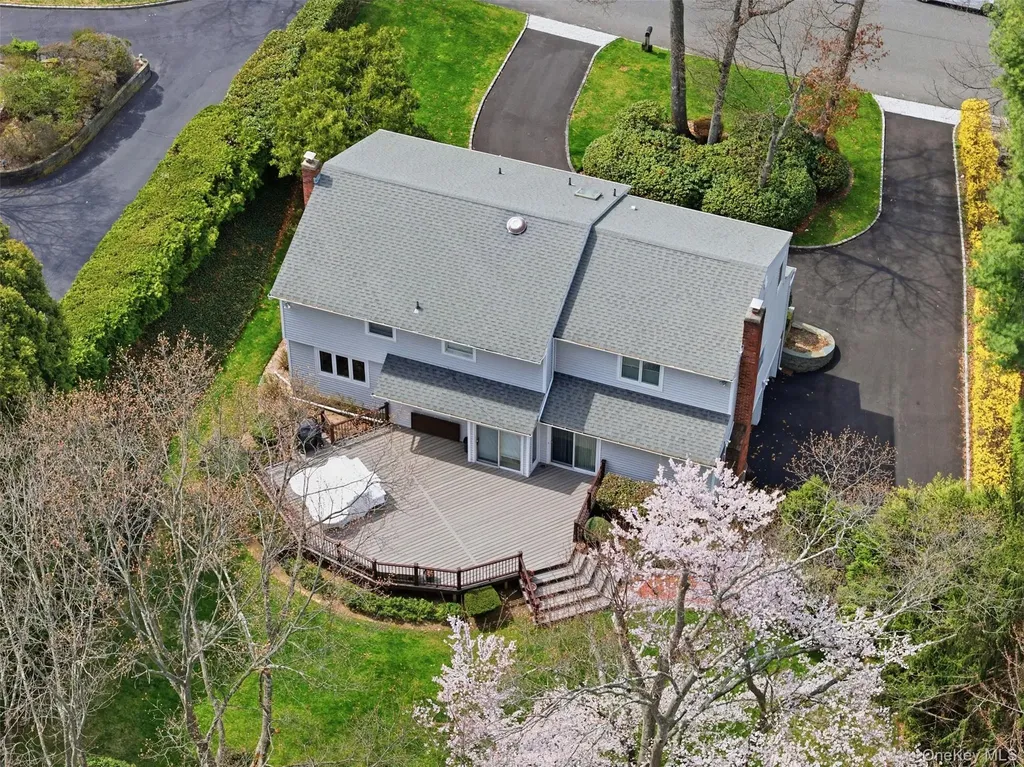 7 Seward Drive Dix Hills NY 11746