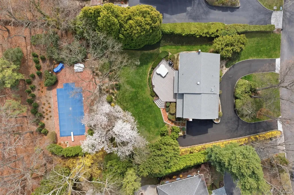 7 Seward Drive Dix Hills NY 11746